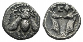 Ionia, Ephesos, c. 390-325 BC. AR Diobol (9mm, 0.96g, 1h). Bee with straight wings. R/ Two confronted stag’s heads. SNG Copenhagen 242-3; SNG Kayhan 1...