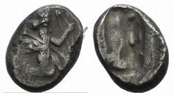 Achaemenid Kings of Persia, c. 450-375 BC. AR Siglos (17mm, 5.41g). Persian king or hero r., in kneeling-running stance, holding bow and dagger, quive...