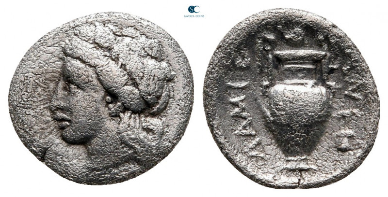 Thessaly. Lamia circa 400-350 BC. 
Obol AR

11 mm, 0,80 g

Head of Dionysos...
