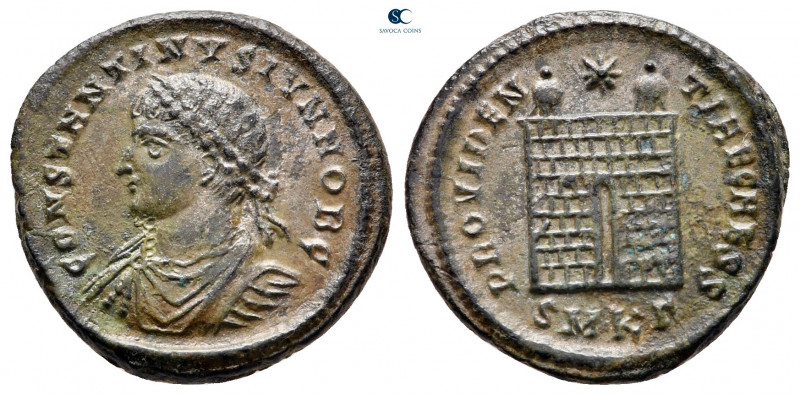 Constantine II, as Caesar AD 317-337. Cyzicus
Follis Æ

18 mm, 3,25 g

CONS...