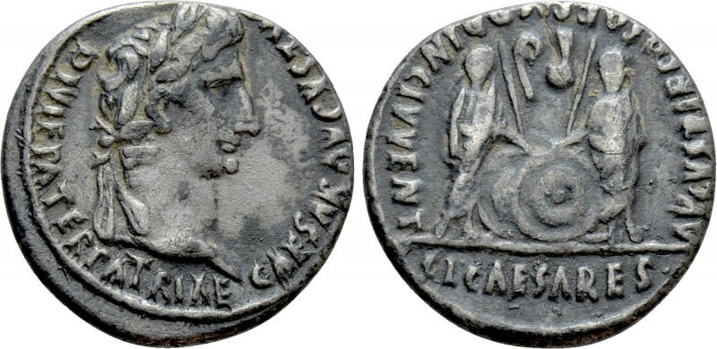 AUGUSTUS (27 BC-14 AD). Denarius. Lugdunum. 

Obv: CAESAR AVGVSTVS DIVI F PATE...