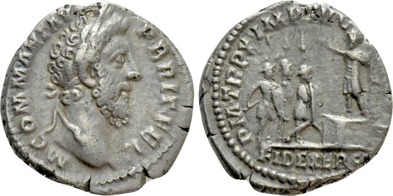 COMMODUS (177-192). Denarius. Rome. 

Obv: M COMM ANT AVG P BRIT FEL. 
Laurea...