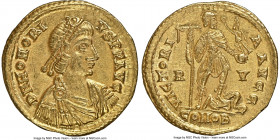 Honorius, Western Roman Empire (AD 393-423). AV solidus (21mm, 4.43 gm, 5h). NGC Choice XF 5/5 - 4/5. Ravenna, ca. AD 402-406. D N HONORI-VS P F AVG, ...