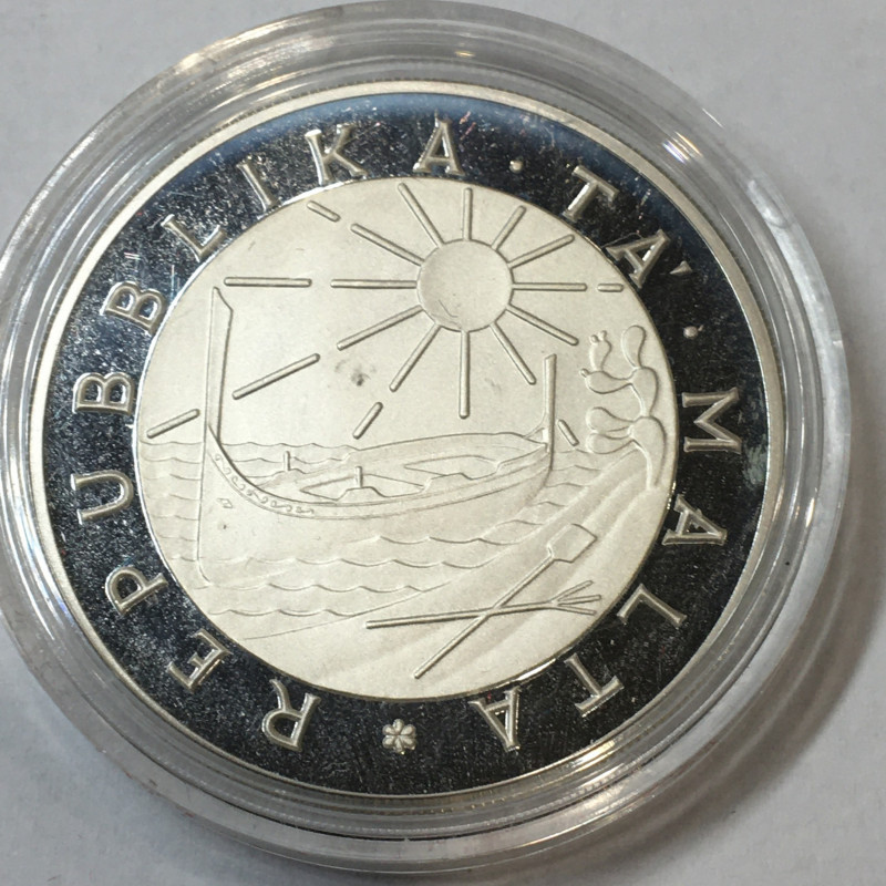 MALTA. 5 Liri 1984. Unite Nations Decade For Woman Coin Programme. Ag (28.28 g)....