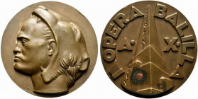 VENTENNIO FASCISTA (1922-1943). Medaglia ONB Opera Nazionale Balilla anno X. D/testa di Mussolini con pelle leonina a sinistra. R/OPERA BALILLA; obeli...