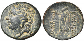 ROYAUME DE BITHYNIE, Prusias Ier (229-183), AE bronze. D/ T. l. d''Apollon à g. R/ ΒΑΣΙΛΕΩΣ/ ΠPOYΣIOY Athéna-Niké casquée, ailée, deb. à g., ten. un b...