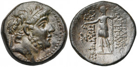 ROYAUME SELEUCIDE, Antiochos IX Philopator, 1er règne (114-112), AE bronze, Tarse. D/ T. diad., lég. barbue à d. R/ ΒΑΣΙΛΕΩΣ/ ANTIOXOY/ ΦΙΛΟΠΑΤΟΡΟΣ Di...