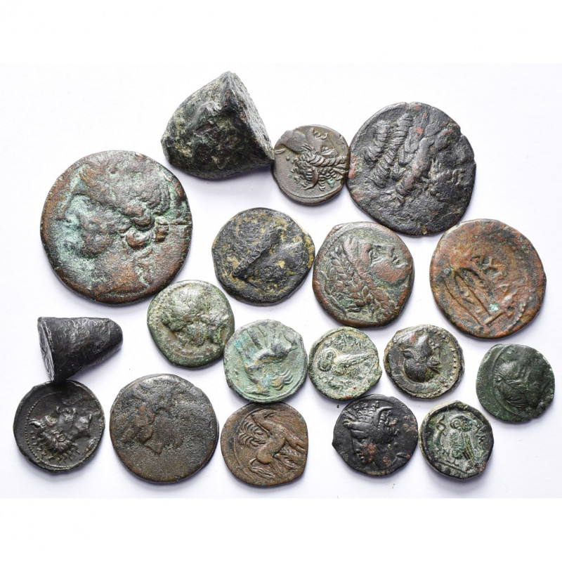 SICILE, lot de 18 bronzes: Agrigente (3), trias et hexas coulés, T. d''Apollon/D...