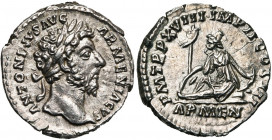 MARC AURELE Auguste (161-180), AR denier, 163-164, Rome. D/ ANTONINVS AVG- ARMENIACVS T. l. à d. R/ PM TR P XVIII·IMP II COS III/ ARMEN Armenia assise...