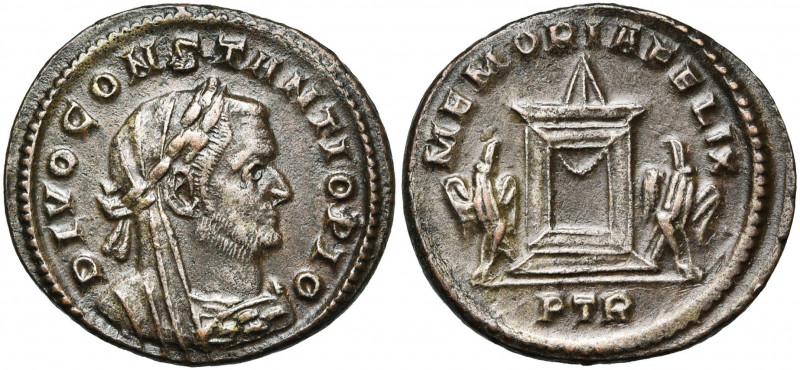 CONSTANCE CHLORE divinisé, AE follis, 307-308, Trèves. Frappé sous Maxence. D/ D...