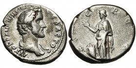 CAPPADOCE, CESAREE, Antonin le Pieux (138-161), AR didrachme, s.d. D/ AYTOKP ANTNEINOC CEBACTOC B. dr. à d. R/ EYCEBEIA Eusébeia deb. à g., la main d...