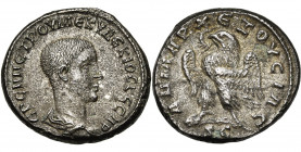 SYRIE, ANTIOCHE, Herennius Etruscus César (250-251), bill. tétradrachme. D/ B. dr. à d. R/ ΔHMAPX- EΞ OVCIAC/ SC Aigle à g. sur une palme, ten. une co...
