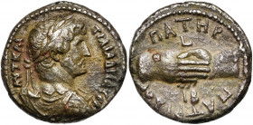 EGYPTE, ALEXANDRIE, Hadrien (117-138), bill. tétradrachme, 127-128. D/ B. l., dr., cuir. à d. R/ ΠATHP- ΠATPIΔOC Deux mains serrées entre L au-dessus ...