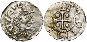 ALLEMAGNE, WÜRZBURG, Otton III, empereur (996-1002), AR denier. D/ •S• KILIA[NVS] B. du saint à d. R/ [+] OTTO IMP[E] Croix cantonnée de quatre globul...