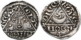 IRLANDE, Jean sans Terre (1199-1216), AR esterlin, 1207-1211, Dublin. Monétaire Robert. D/ IOHA-NNES- RE-X B. cour. ten. un sceptre, dans un triangle....