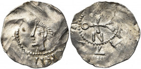 NEDERLAND, DEVENTER, keizerlijke munt, Hendrik II (1014-1024), AR denarius. Vz/ Hoofd l. Kz/ Kort kruis met daaromheen BONA. Ilisch I, 1.9.2; Dan. 564...