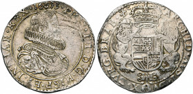 BRABANT, Duché, Philippe IV (1621-1665), AR ducaton, 1633, Anvers. Premier type. D/ B. cuir. à d., une grande fraise au col. R/ Ecu couronné, tenu par...