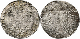 BRABANT, Duché, Philippe IV (1621-1665), AR patagon, 1622, Anvers. D/ Croix de Bourgogne sous une couronne, portant le bijou de la Toison d''or. R/ Ec...