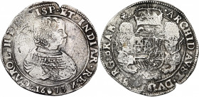 BRABANT, Duché, Charles II (1665-1700), AR demi-ducaton, 1673, Anvers. Premier type. D/ B. enfantin à d. R/ Deux lions ten. une grande couronne au-des...