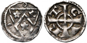 VLAANDEREN, Graafschap, AR kleine denarius, 1253-1300, Kortrijk. Vz/ Gekeperd wapenschild met in de hoeken drie roosjes en een punt. In het veld drie ...