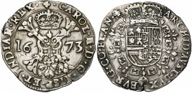 VLAANDEREN, Graafschap, Karel II (1665-1700), AR patagon, 1673, Brugge. Eerste type. Vz/ Gekroond stokkenkruis met een vuurijzer tussen het jaartal en...