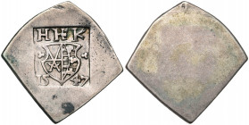 ALLEMAGNE, SAXE, Johann Friedrich (1532-1547), AR 1/4 Talerklippe, 1547. Frappé pendant le siège de Leipzig. D/ Ecu de Saxe sous les lettres H HF K, a...