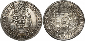 SAINT EMPIRE, Léopold Ier (1657-1705), AR Taler, 1698, Hall. Pour le Tyrol. D/ B. l. et cuir. à d. R/ Ecu couronné, entouré du collier de la Toison d'...