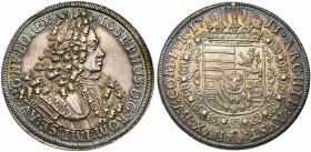 SAINT EMPIRE, Joseph Ier (1705-1711), AR Taler, 1711, Hall. D/ B. l., dr. et cuir. à d. R/ Grand écu couronné, entouré du collier de la Toison d''or. ...