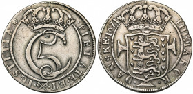 DANEMARK, Christian V (1670-1699), AR krone, 1671, Glückstadt. D/ Monogramme couronné. R/ Ecu couronné, posé sur une croix. Hede 121; Dav. 3678 (Holst...