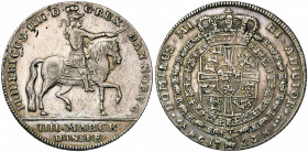 NORVEGE, Frédéric IV (1699-1730), AR 4 mark (krone), 1723HCM, Kongsberg. D/ Le roi à cheval à d., ten. un bâton de commandement. R/ Ecu couronné, ento...