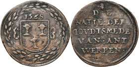 PAYS-BAS MERIDIONAUX, Anvers, Cu méreau, 1568. Méreau de la corporation des orfèvres. D/ Ecu à trois calices soutenu par deux anses, dans une couronne...