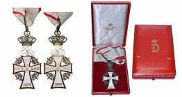 DANEMARK, Ordre du Danebrog, croix de commandeur en vermeil, au monogramme de Frédéric IX (1947-1972), dans son écrin de Michelsen à Copenhague.