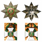 LUXEMBOURG, Ordre de la Couronne de chêne, ensemble de grand-croix: plaque en argent (89 mm), bijou de commandeur en vermeil (57 mm) et écharpe. La pl...