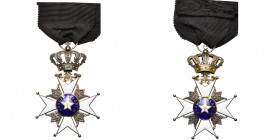 SUEDE, Ordre de l''Etoile polaire, croix de chevalier en vermeil, avec ruban noir d’application jusqu’en 1975.