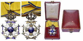 SUEDE, Ordre de l''Epée, croix de commandeur de 2e classe, bijou en vermeil, dans un écrin de Carlman à Stockholm.