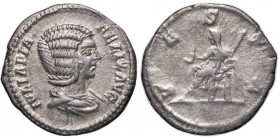 ROMANE IMPERIALI - Giulia Domna (moglie di S. Severo) - Denario C. 226; RIC C391 (AG g. 2,78)
BB+/BB