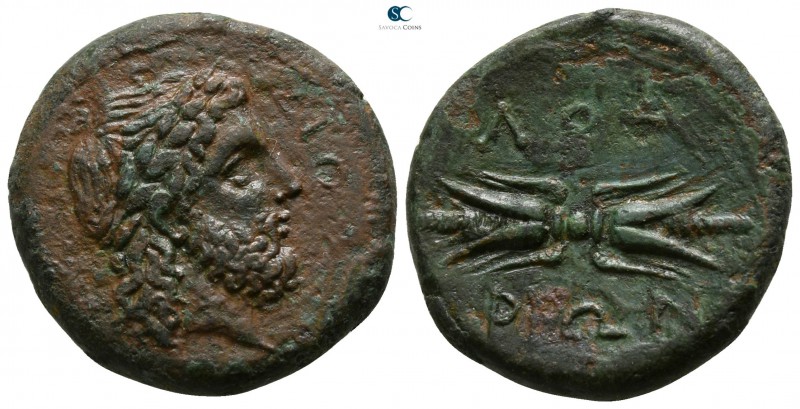 Bruttium. Lokroi Epizephyrioi circa 300-268 BC.
Bronze Æ

21mm., 8,57g.

La...