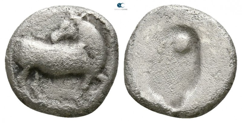 Thraco-Macedonian Tribes. Uncertain circa 500-400 BC.
Obol AR

10mm., 1,01g....