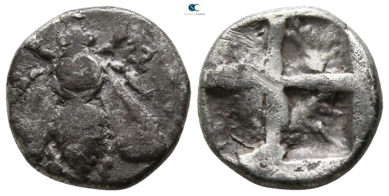 Ionia. Ephesos circa 340-330 BC.
Drachm AR

13mm., 3,03g.

Bee with straigh...
