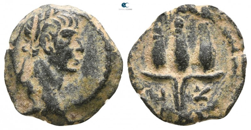 Egypt. Alexandria. Trajan AD 98-117.
Dichalkon Æ

12mm., 1,53g.

Laureate h...