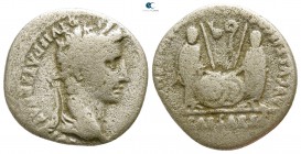 Augustus 27 BC-14 AD. Lugdunum. Denarius AR