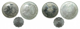 INDIA. Republica. Set 3 monedas 20 y 10 Rupias 10 Paisa. 1975 (KM#29-190-256) Cu-Ni. Ar
sc