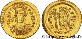 LEO I
Type : Solidus  
Date : 457-462 
Mint name / Town : Constantinople 
Metal : gold 
Diameter : 20  mm
Orientation dies : 6  h.
Weight : 4,45  g.
O...