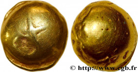 SENONES (Area of Sens)
Type : Statère globulaire à la croix 
Date : c. 100-80 AC. 
Metal : gold 
Diameter : 14  mm
Weight : 7,19  g.
Rarity : R1 
Obve...