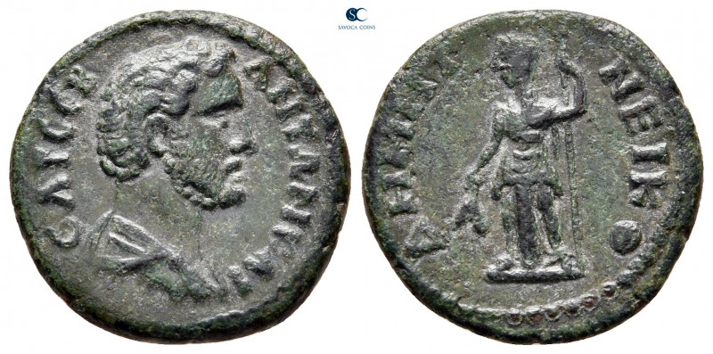 Bithynia. Nikomedia. Antoninus Pius AD 138-161. 
Bronze Æ

19 mm, 3,40 g

...