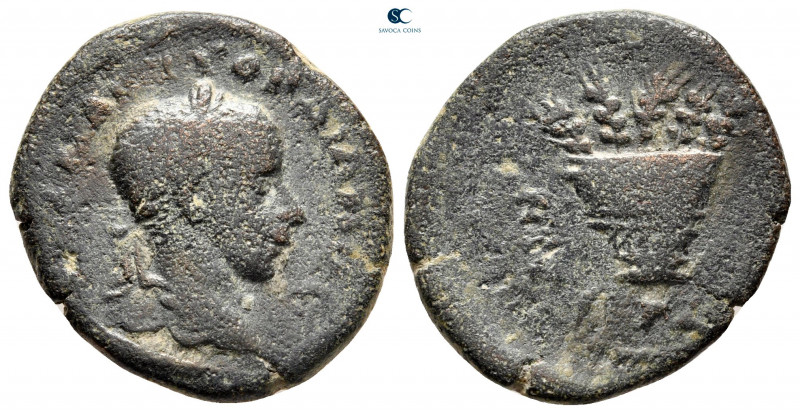 Cappadocia. Caesarea. Gordian III AD 238-244. 
Bronze Æ

23 mm, 6,09 g


...