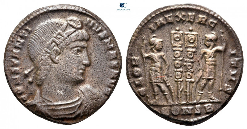 Constantine I the Great AD 306-337. Constantinople
Follis Æ

16 mm, 2,94 g
...