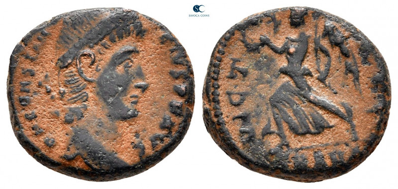 Constantius II AD 347-361. Cyzicus
Follis Æ

15 mm, 2,75 g



very fine
...