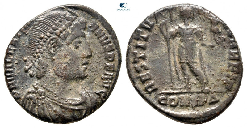 Valentinian I AD 364-375. Constantinople
Follis Æ

17 mm, 2,78 g



very ...