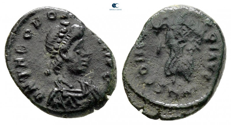 Theodosius I AD 379-395. Heraclea
Nummus Æ

12 mm, 1,11 g



very fine